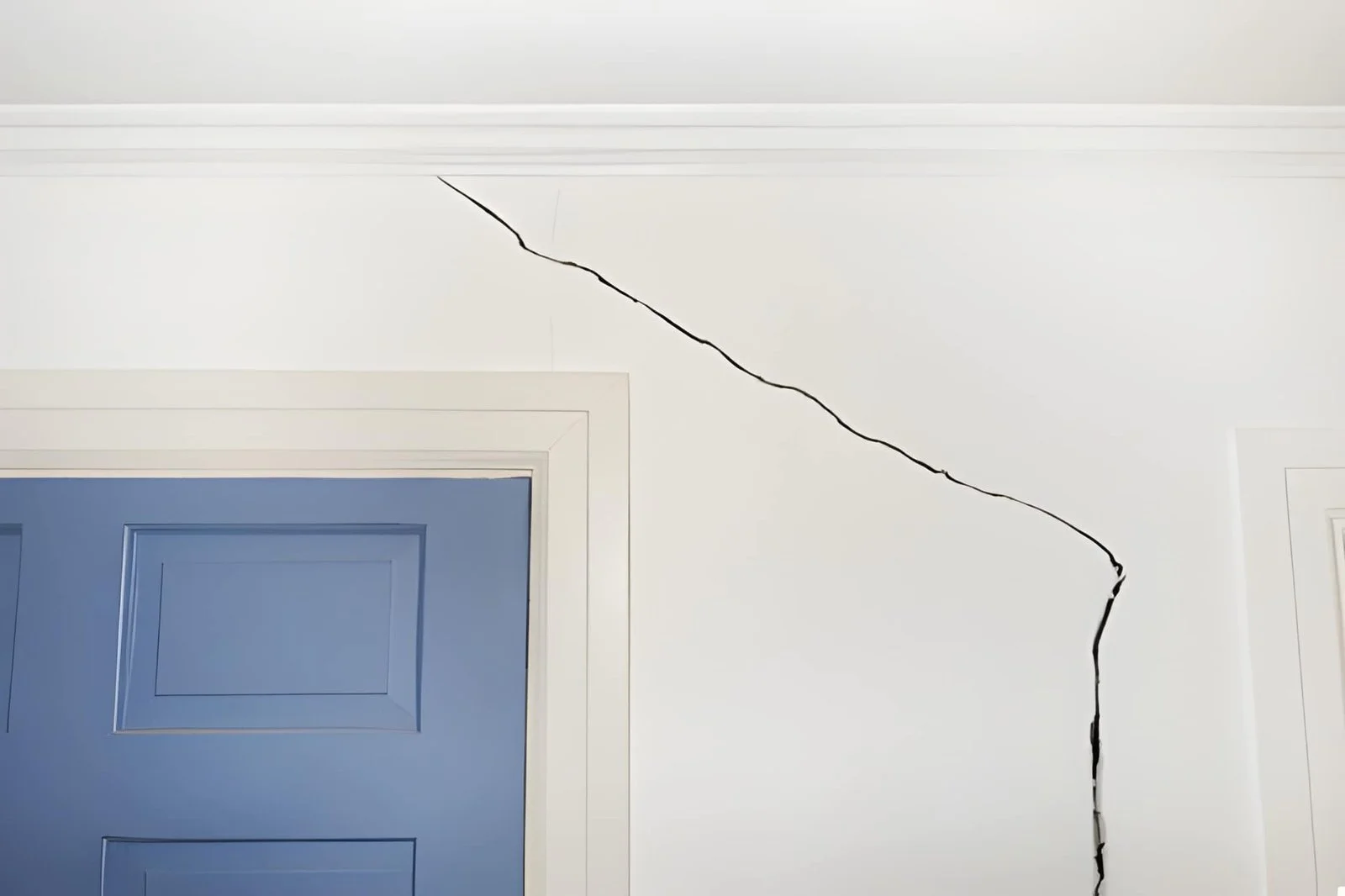Foundation crack causes